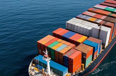 跨國貿(mào)易加速器，如何精準(zhǔn)選擇散貨船海運(yùn)公司